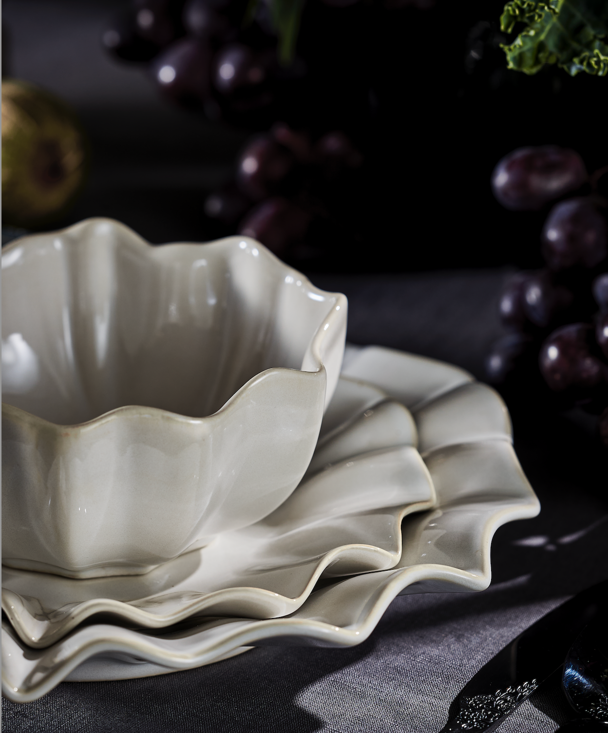 Lotus Stoneware Dinner Plate Set