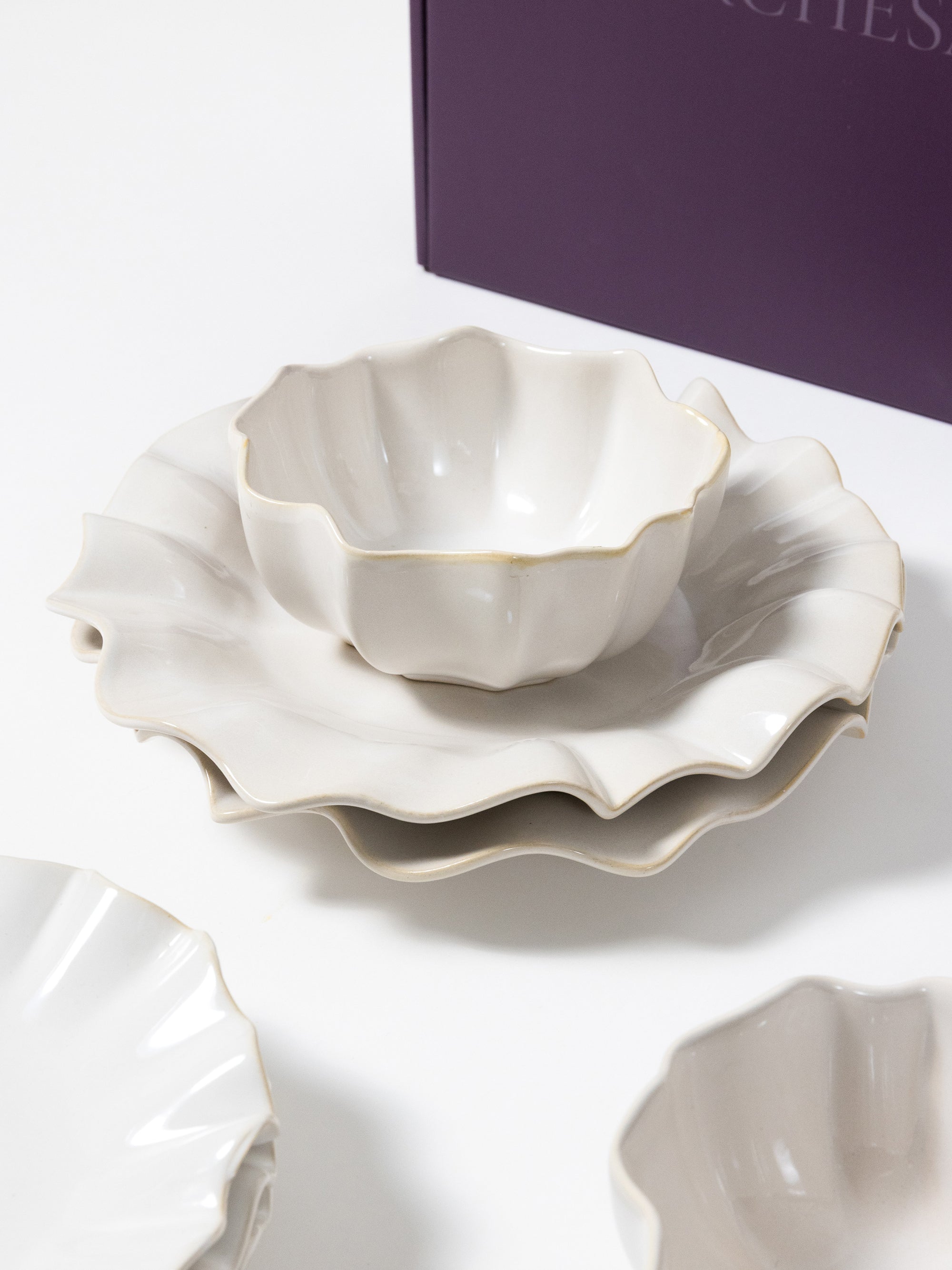 Lotus Stoneware Bowl Set