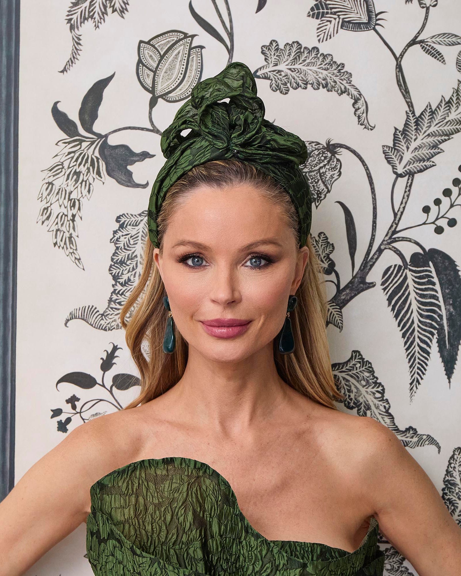 OLIVINE MARCHESA NOTTE x LELE SADOUGHI CLOQUE CRAWFORD HEADBAND