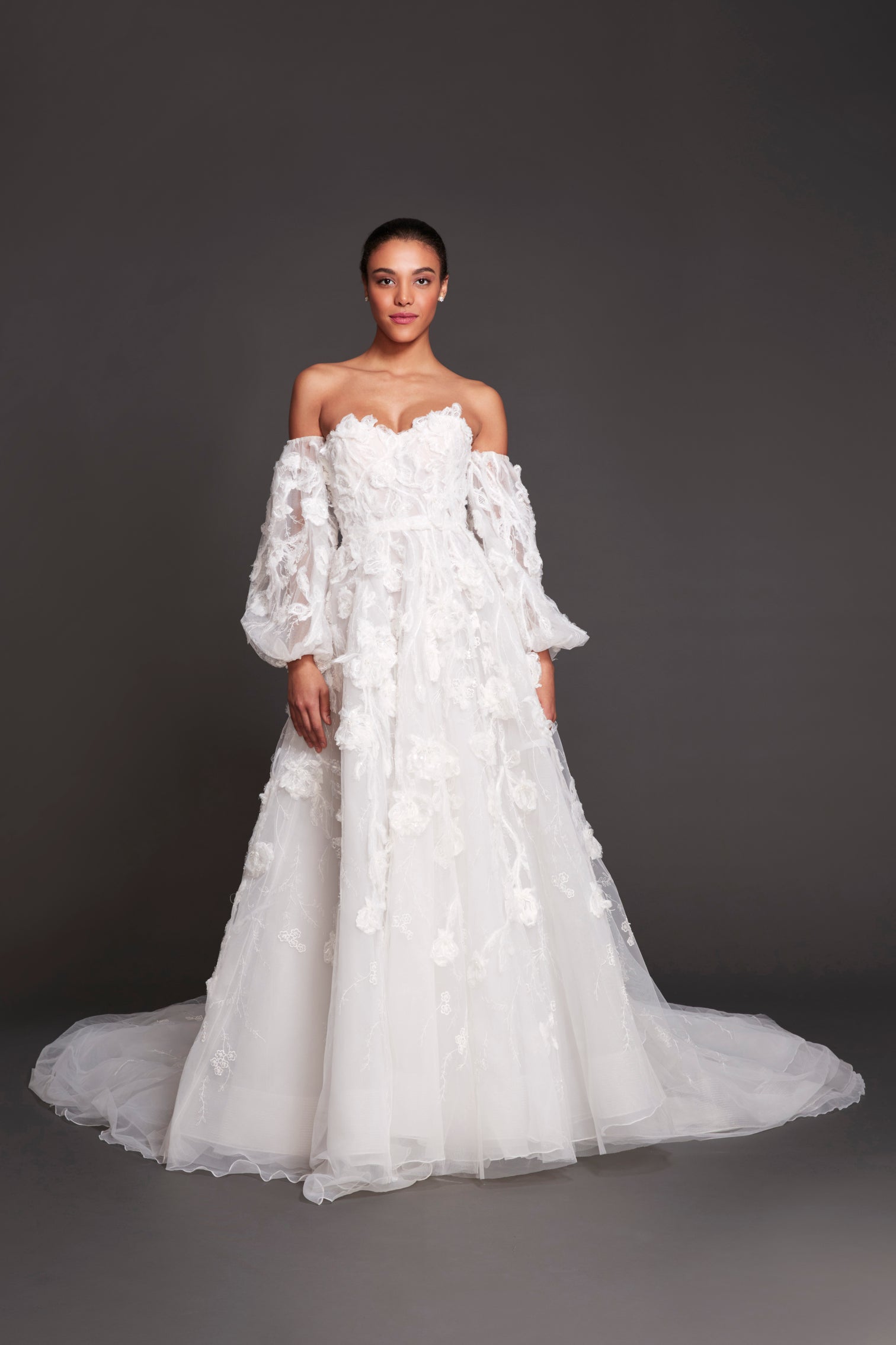 Bridal Couture Fall 2023 – Marchesa